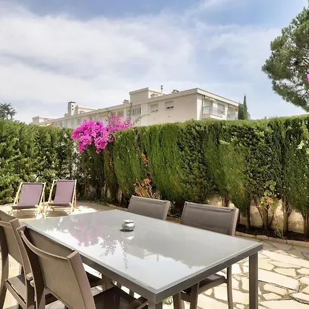 Elegant 1-bedroom Flat In W Private Terrace 公寓 *