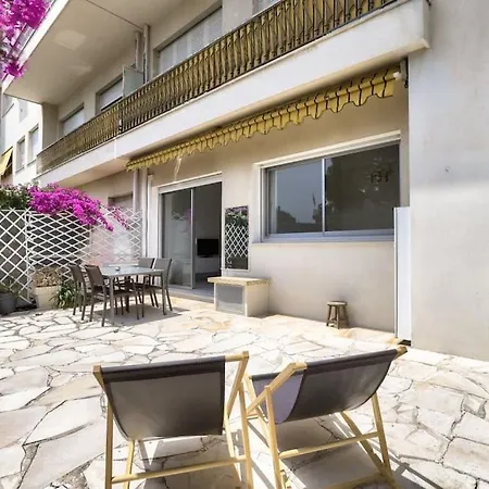Elegant 1-bedroom Flat In W Private Terrace 公寓
