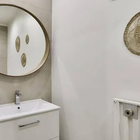 Elegant 1-bedroom Flat In W Private Terrace 公寓 *