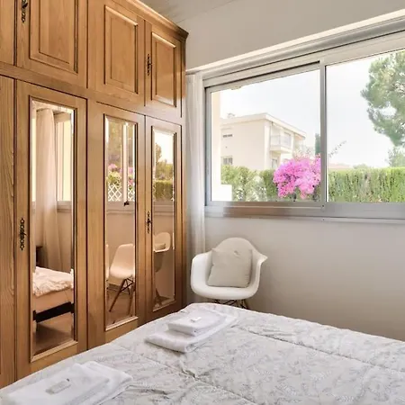 Elegant 1-bedroom Flat In W Private Terrace